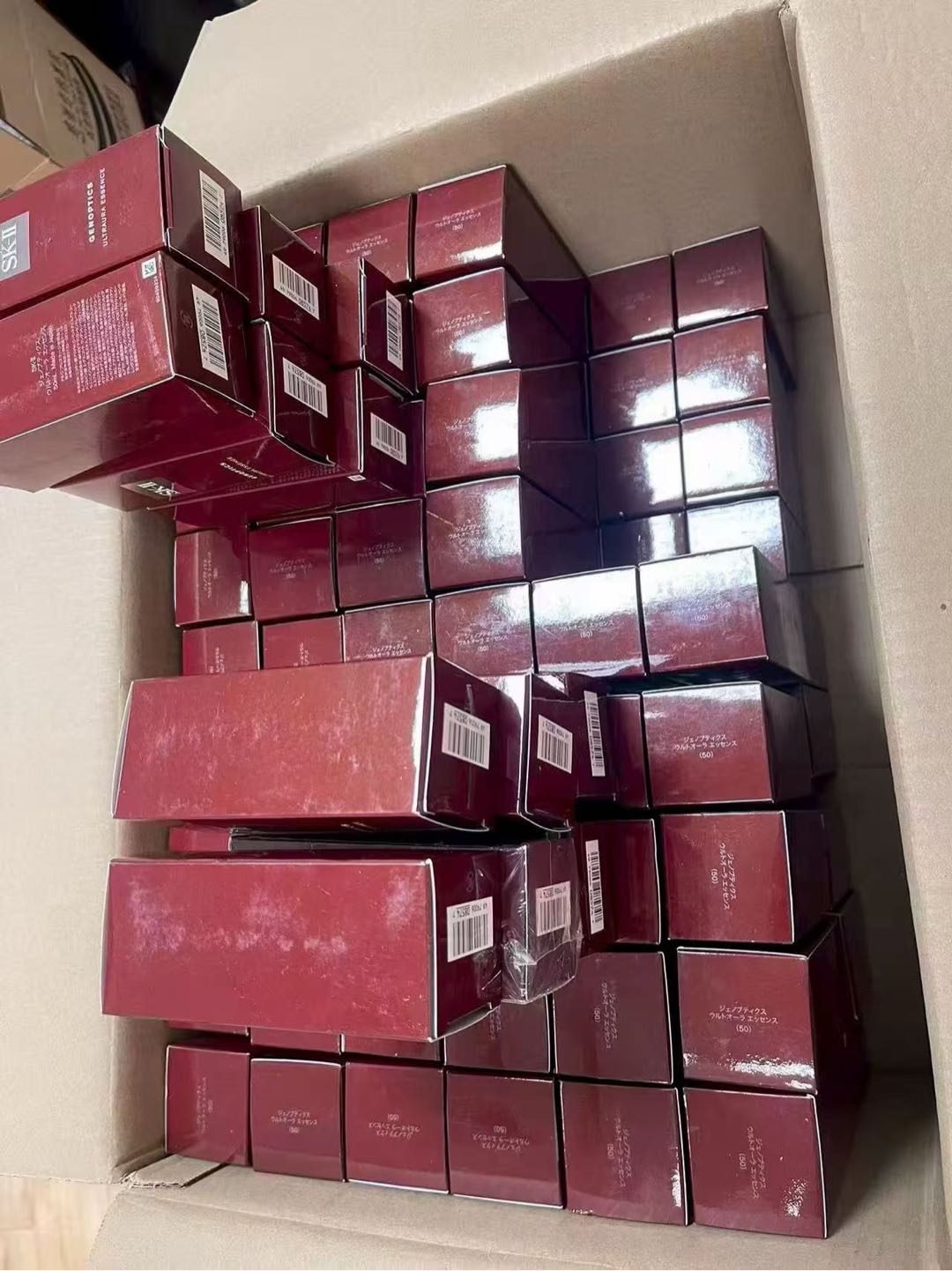 孙守辉我提供国际一线美妆，奢侈品货源，球鞋搬砖货源