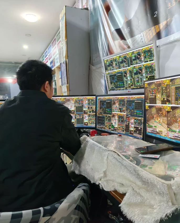 李先生找合伙人游戏搬砖合作项目，新服环境技术支持稳定收益潜力
