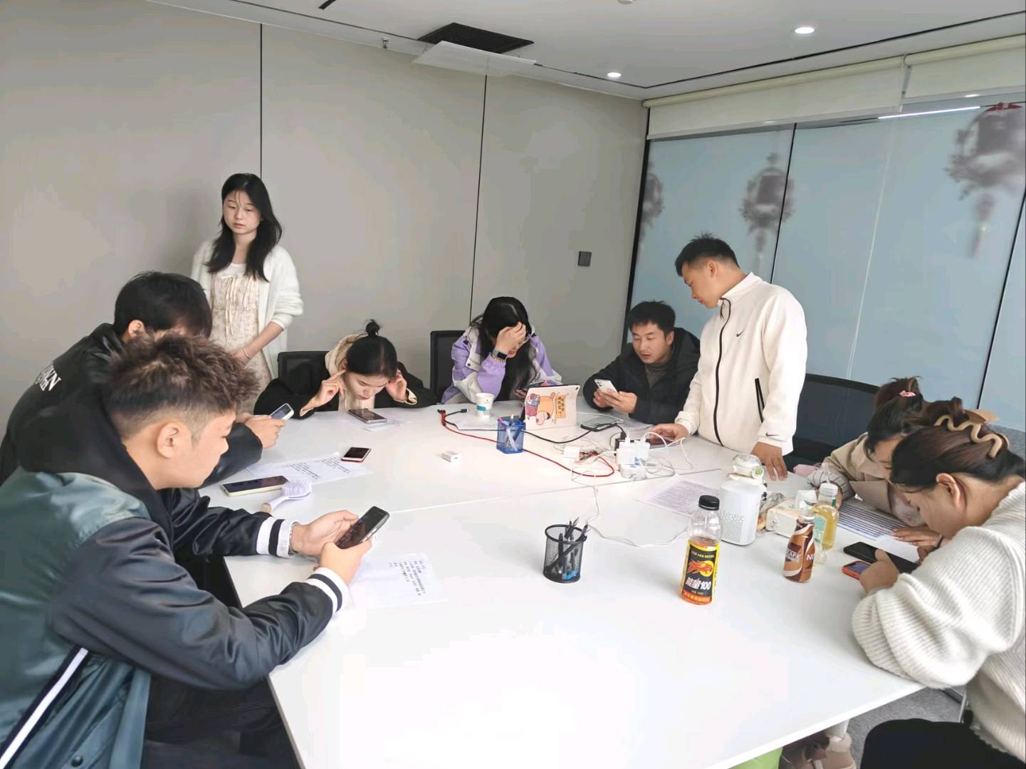 谷女士找合伙人APP拉新!0费用!可现场测试产值!包落地!