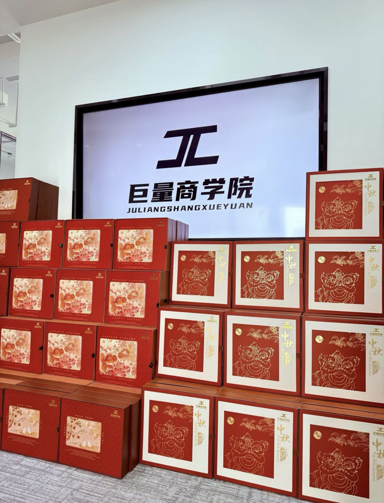 胡女士小说推文全平台合作 小白可带 稳定变现