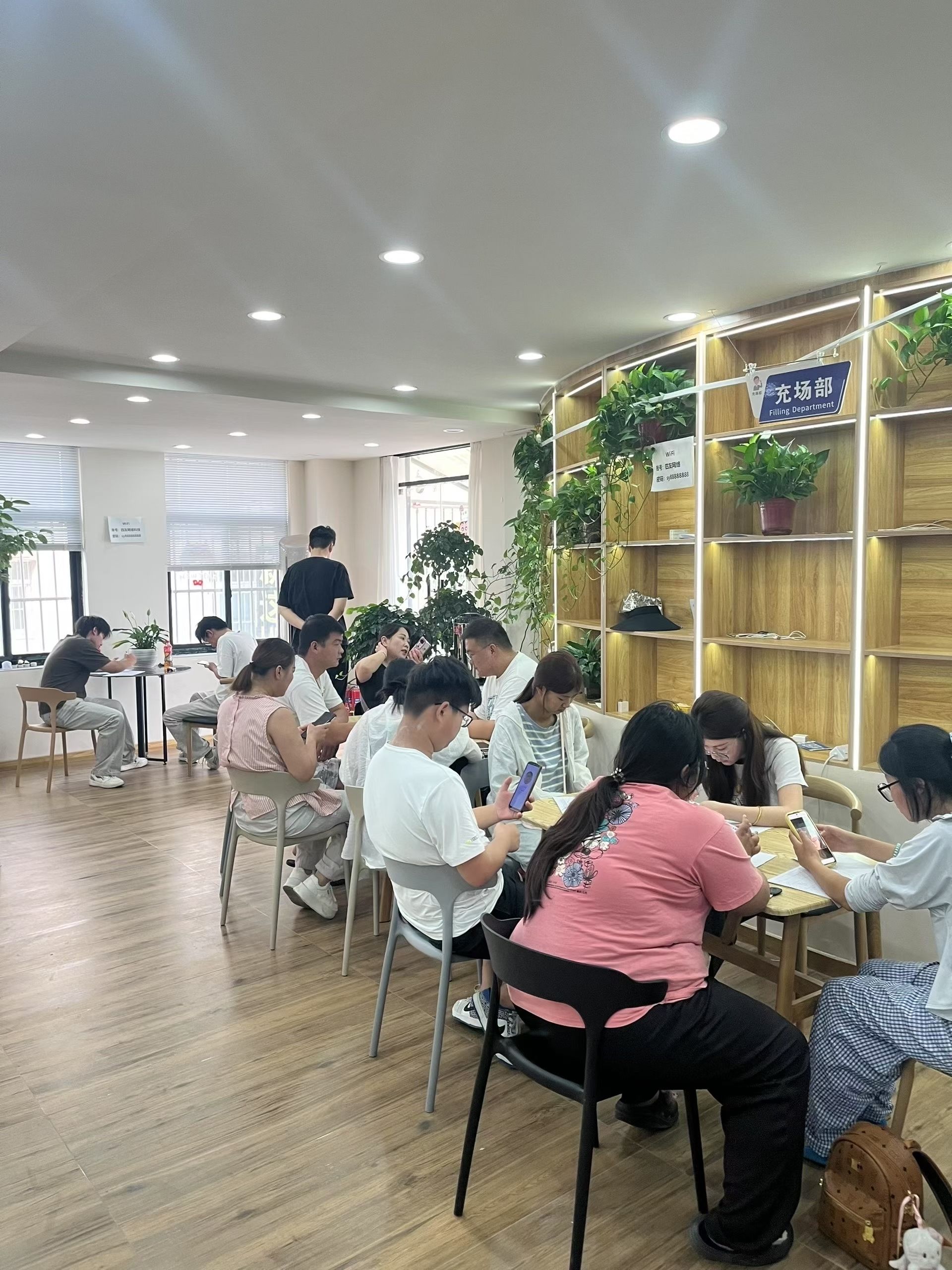 刘赫超火的APP拉新官方渠道绿色单子，上千任务，佣金当日结算，简单易上手