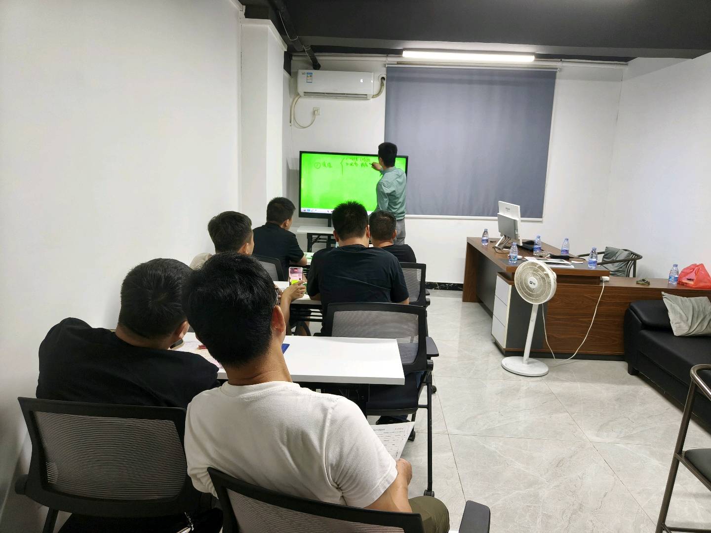 胡玉林报废车新能源车回收项目