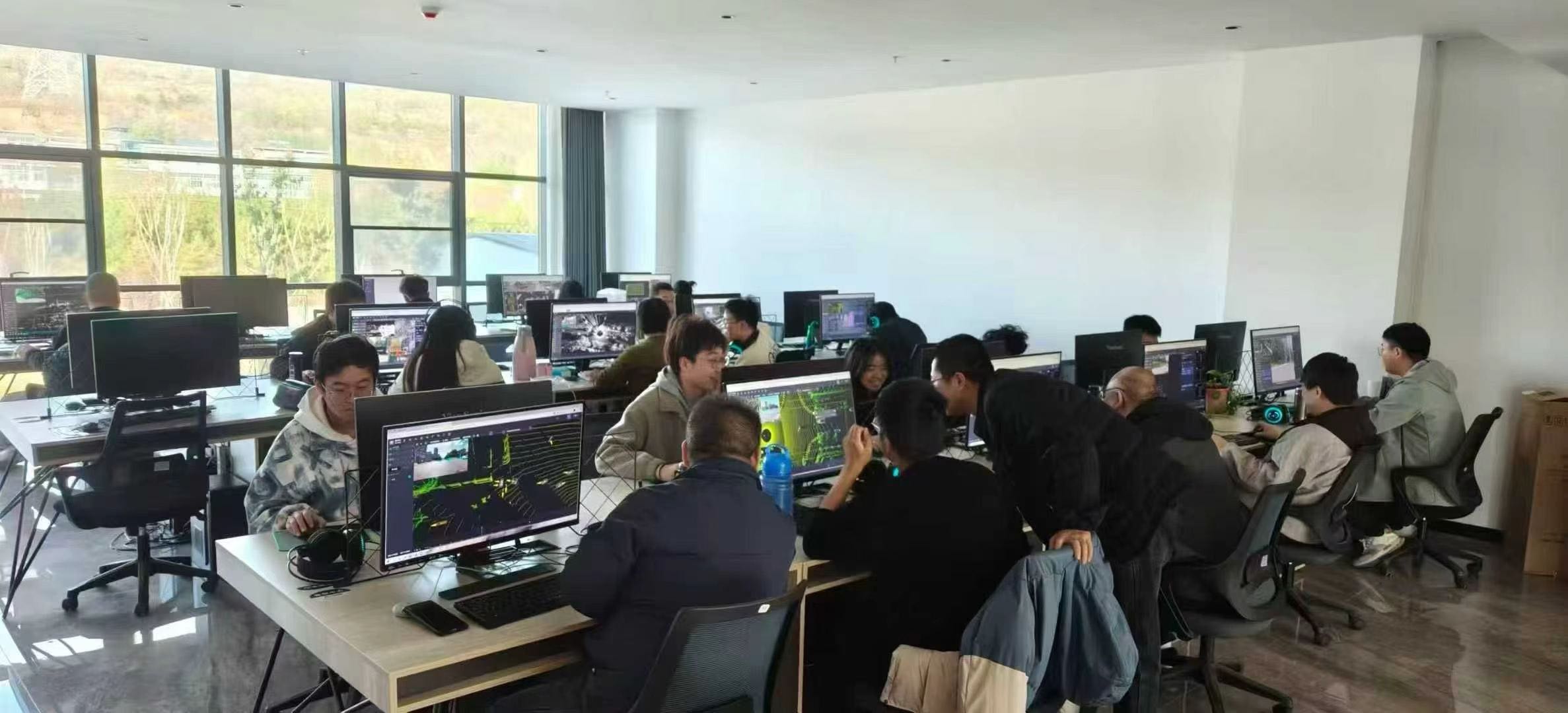 李先生提供AI训练数据服务，市场前景非常可观，佣金高结算快，寻求团队合作