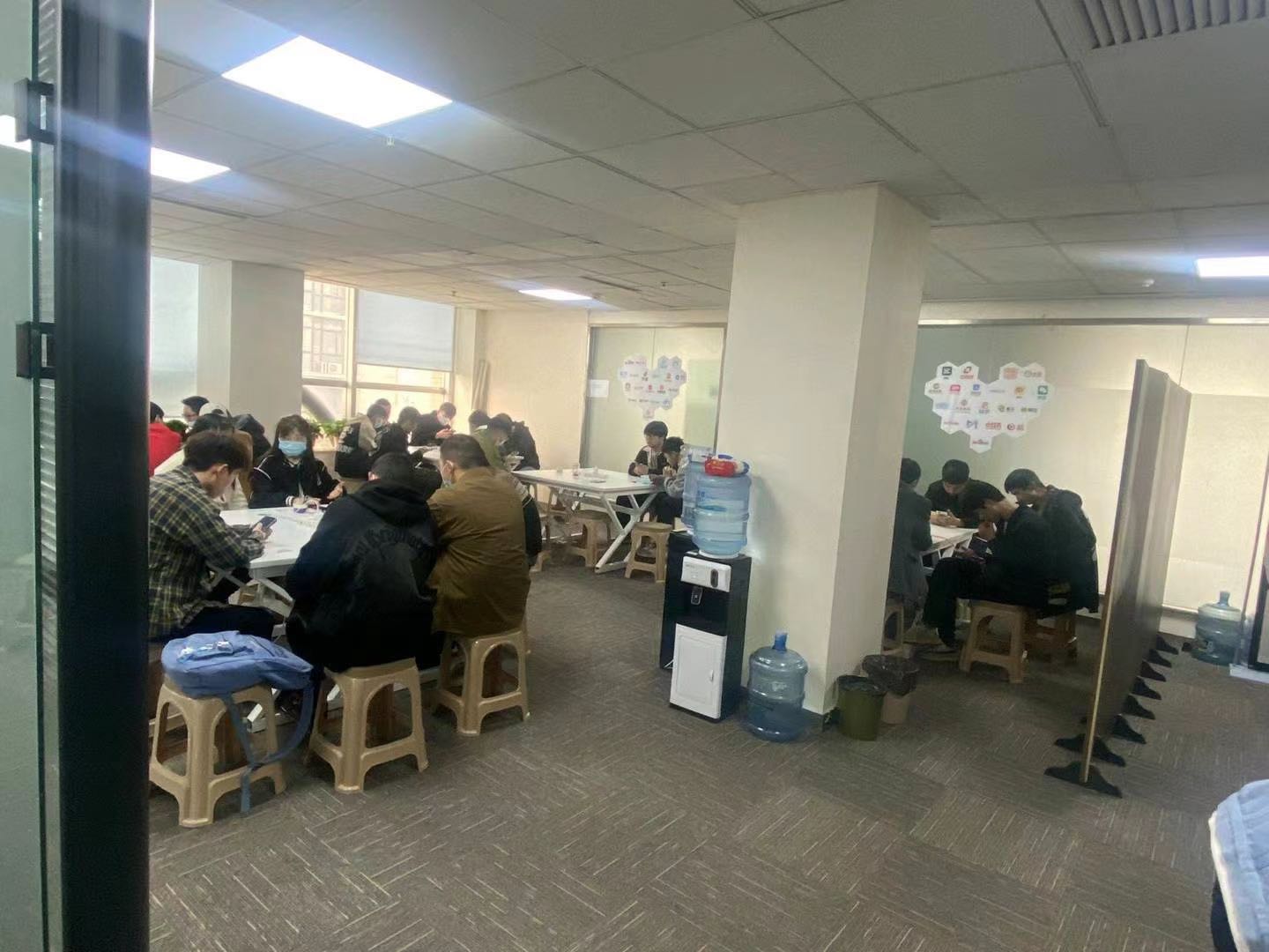 李晓勇找合伙人APP拉新