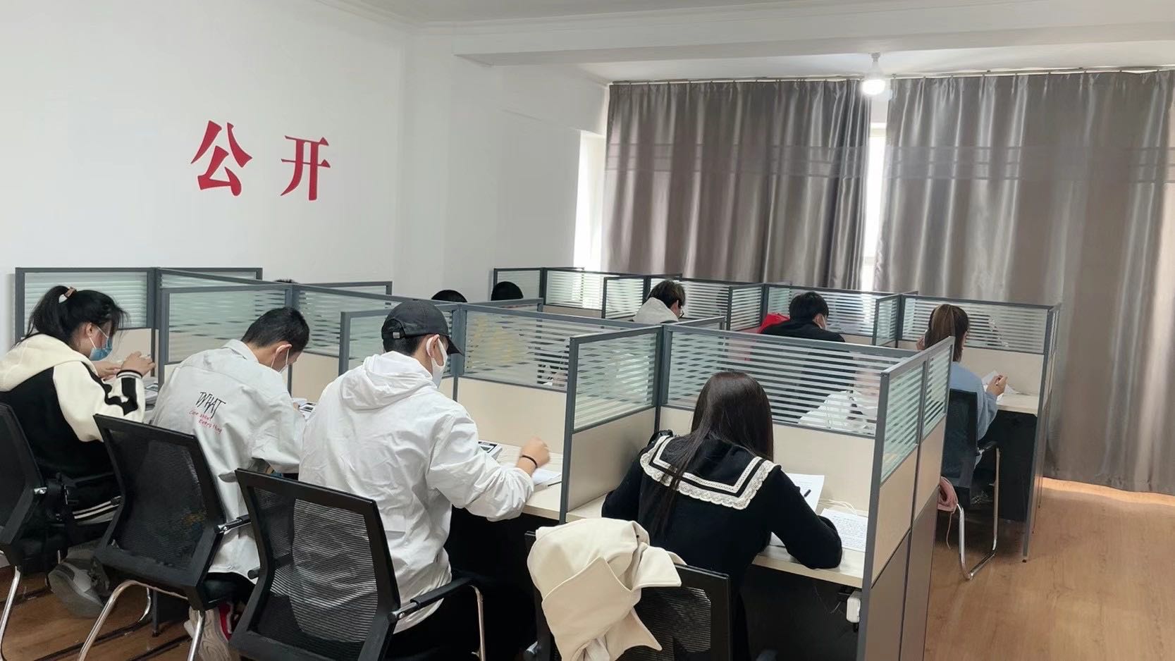 杨先生推广团队新疆40人外呼团队