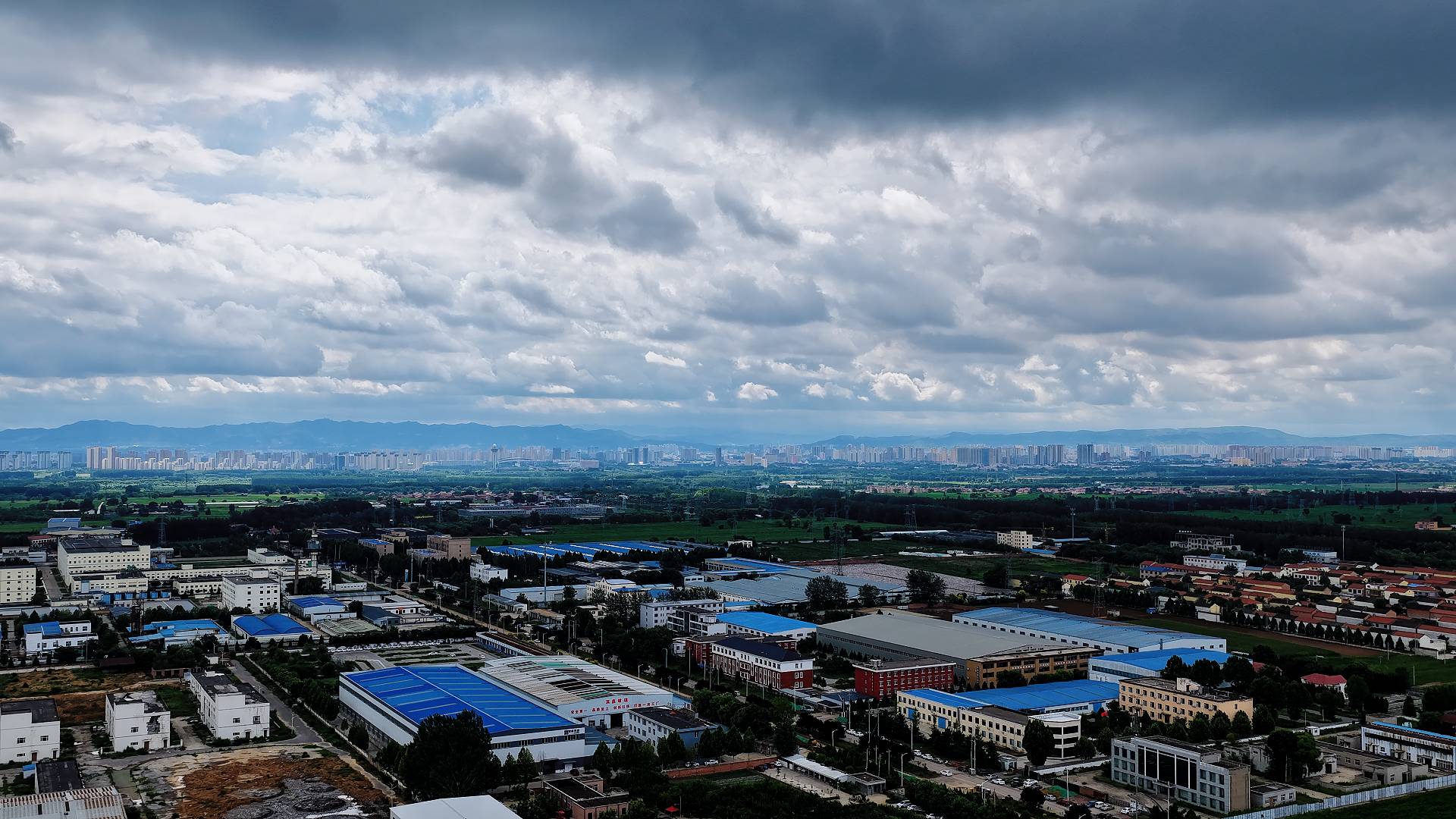 付路琳乙方信息无人机航拍，婚庆，商业宣传，巡检等，可后期