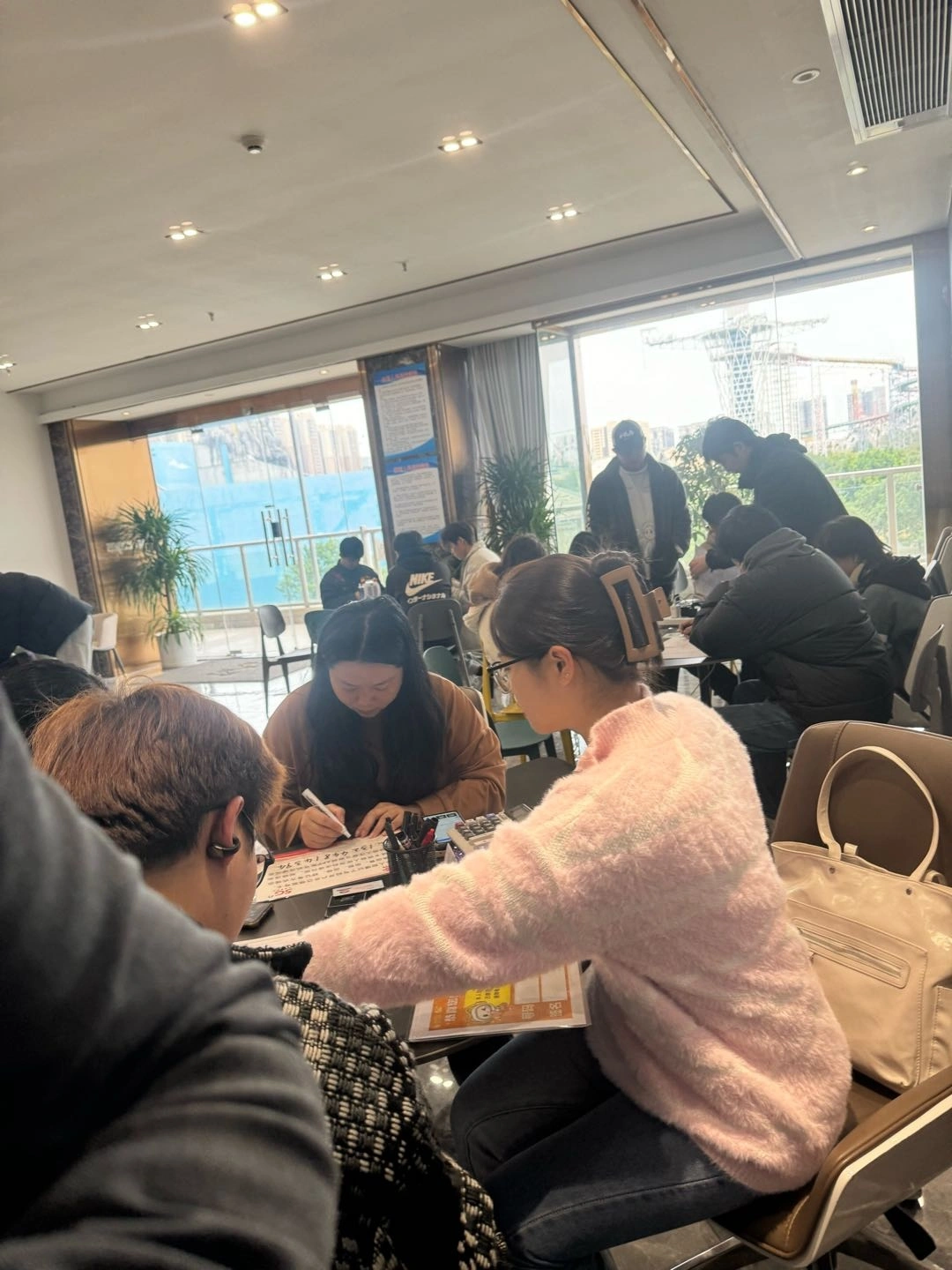 向先生找合伙人