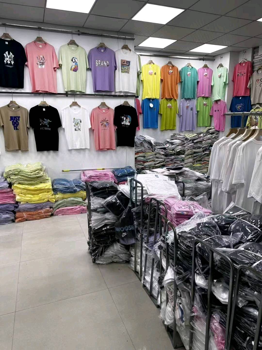 贾先生品牌货源短袖源头工厂批发，样式众多夏季爆款适合创业摆摊