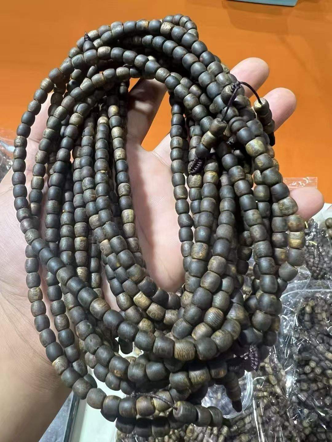 蔡根源品牌货源电白奇楠沉香一手货源，种植手串批发定制，支持贴牌代发