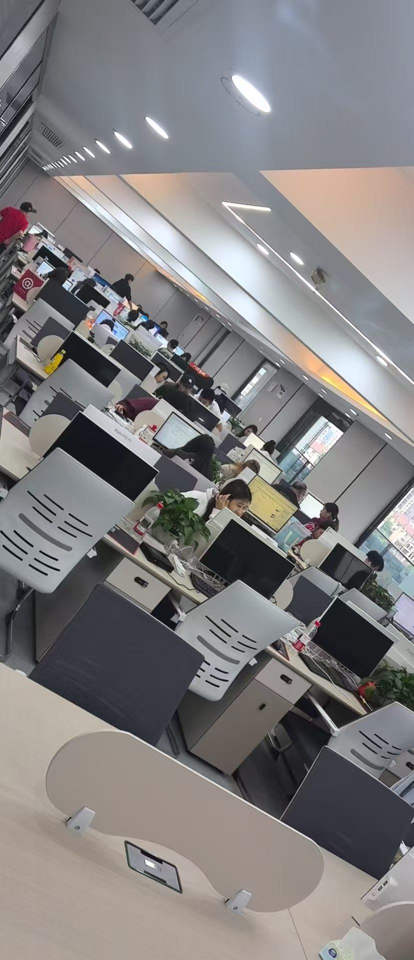 曹先生找合伙人我提供线上人力代招项目，寻找稳定资源合作