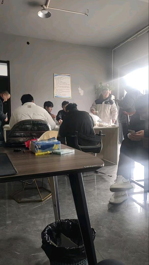 张女士APP拉新一线工作室，深耕行业多年!工作室现场学习包落地，后期全程陪跑