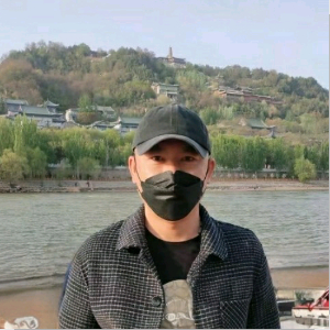 李先生