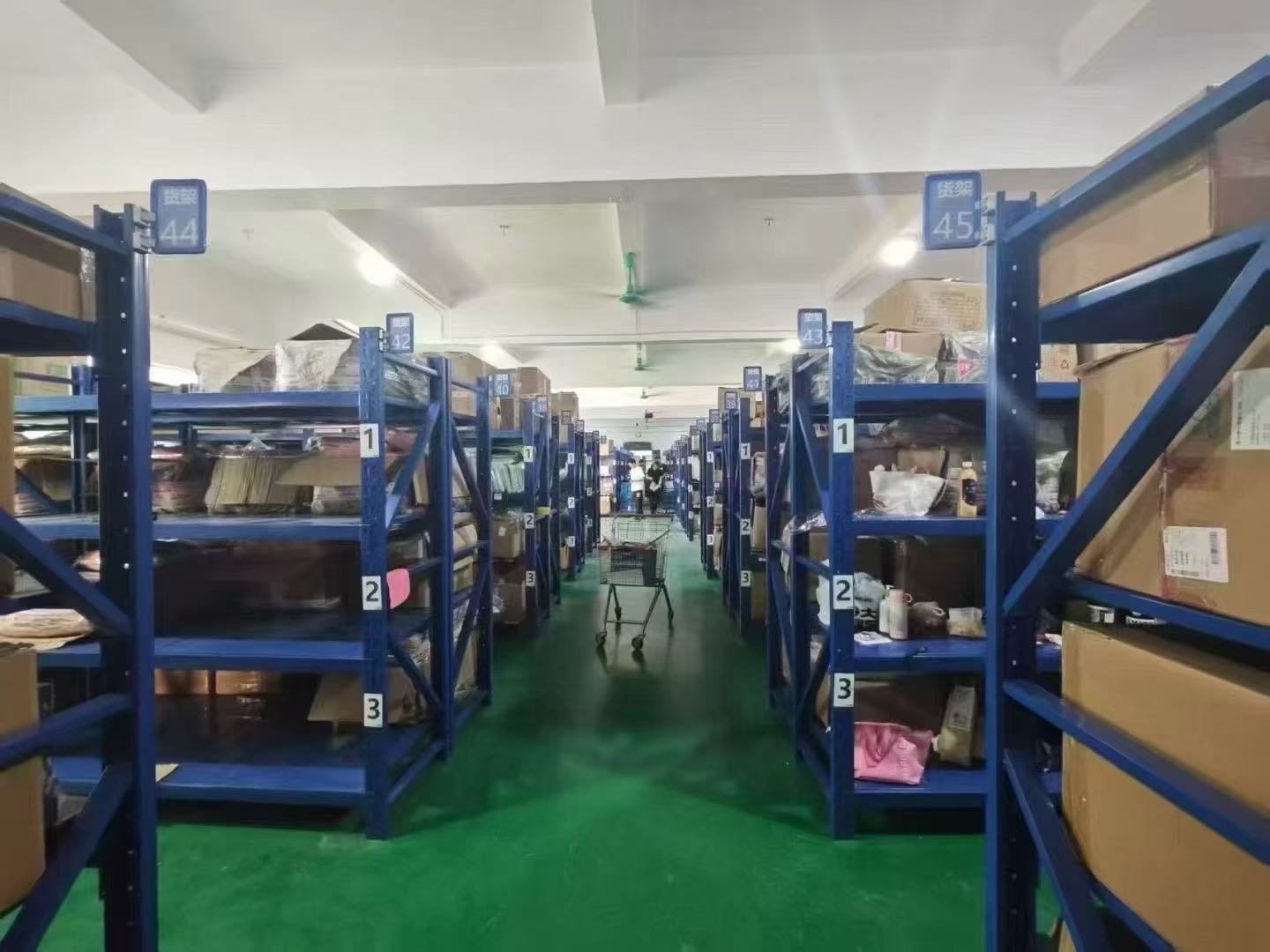 林泽霞找合伙人