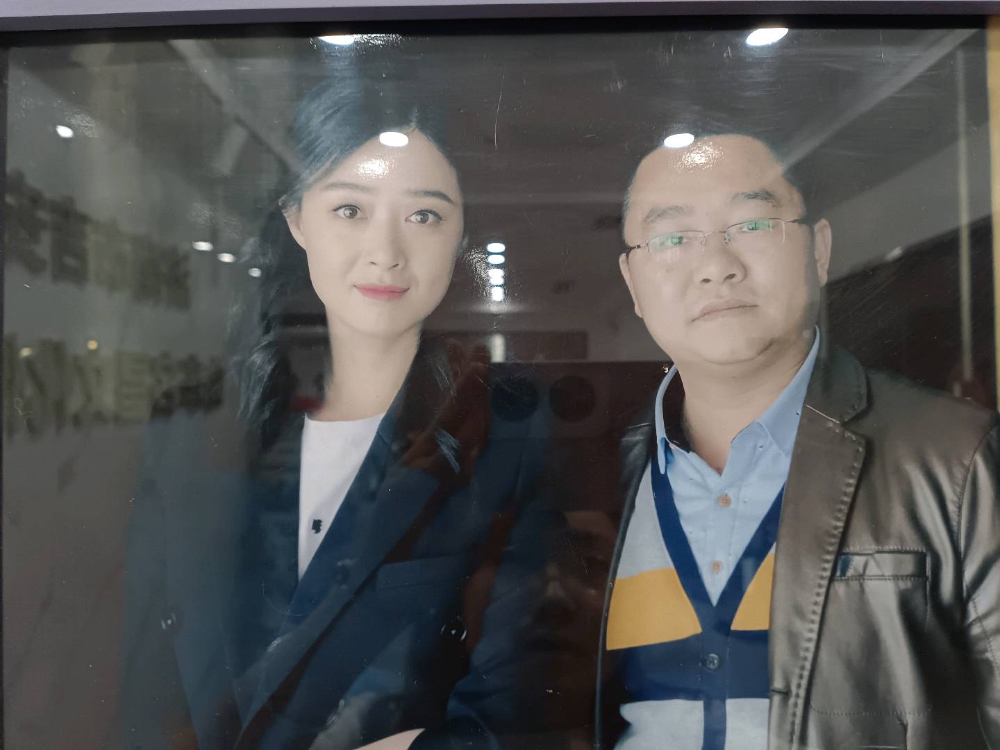 尹欣乙方信息明星代言,全球供货商,品牌方,支持线下与艺人见面,价格千到万元不等