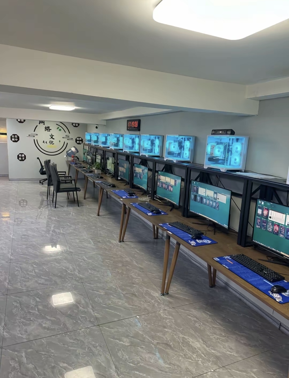 何先生其他供需游戏搬砖带队，不收学费，先体验再合作，有手机电脑即可