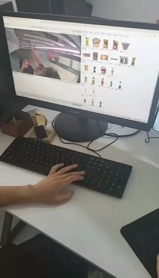 陈先生找合伙人无人柜视频审核