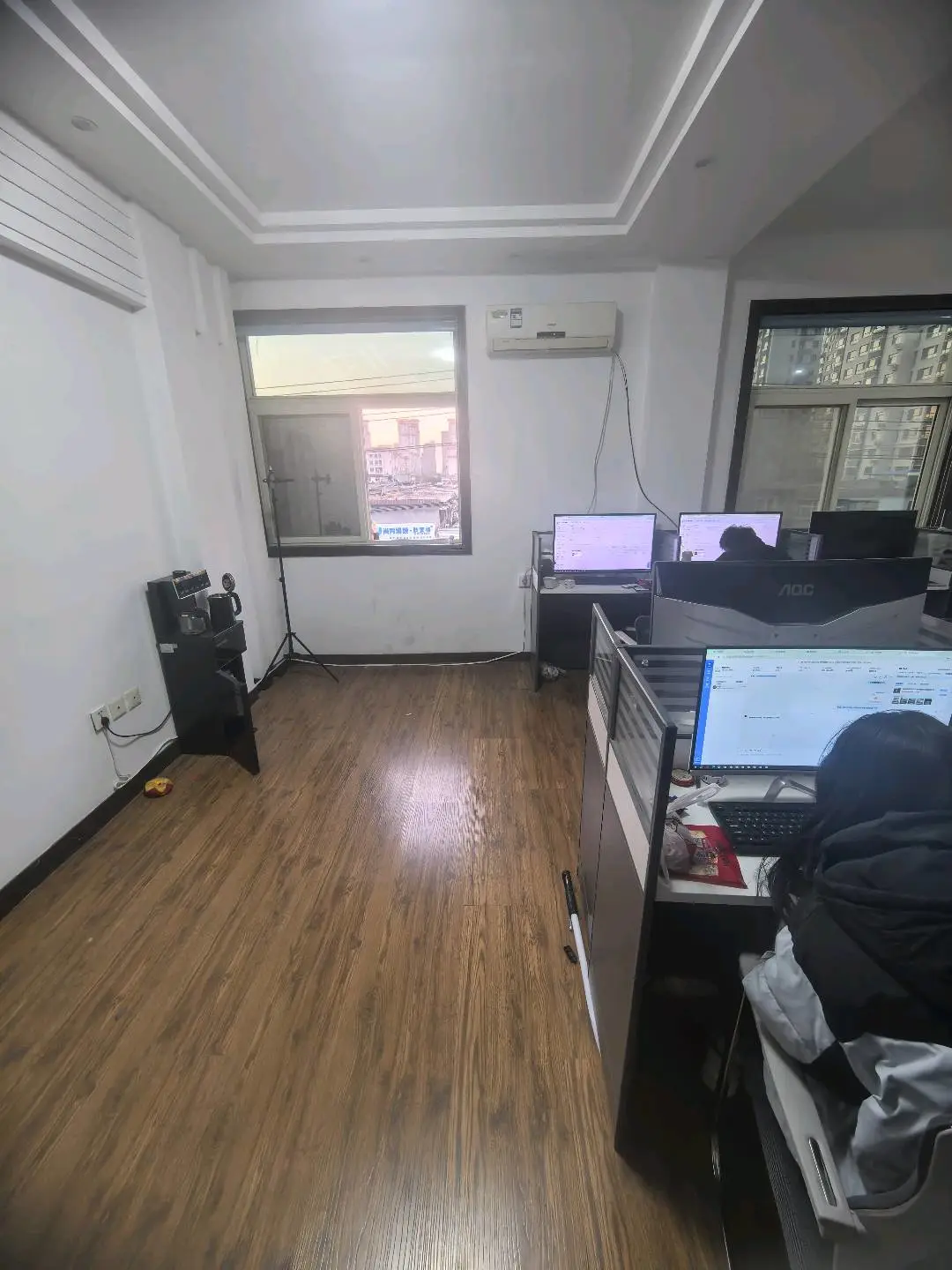 丁怡中退役后做电商抖店,无任何学费,即时零售!多开店铺,仓库物流货物全部提供