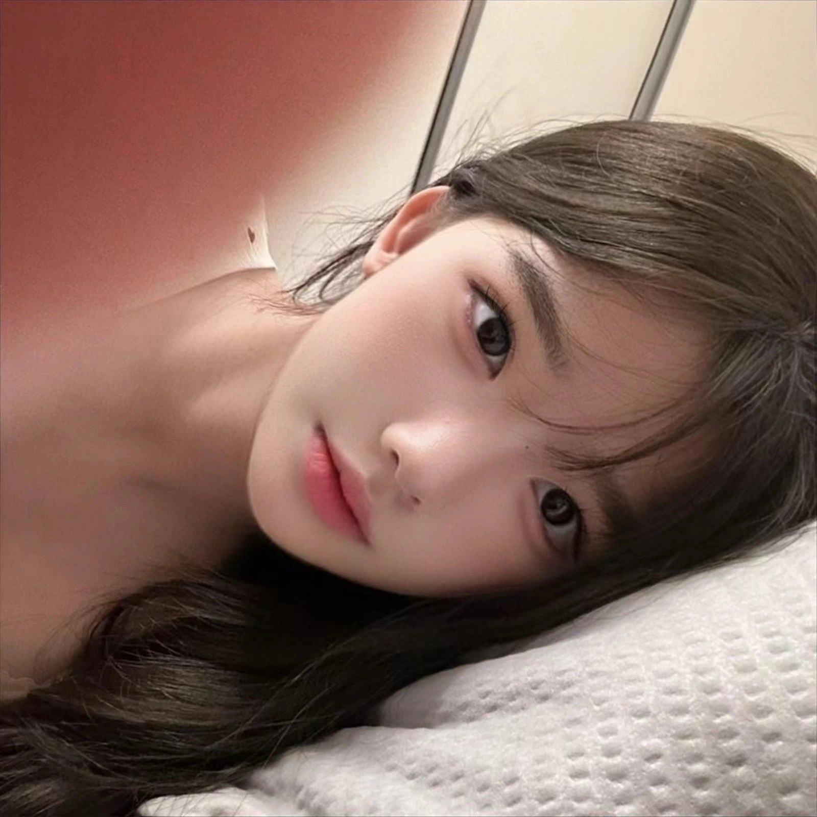 周姿含