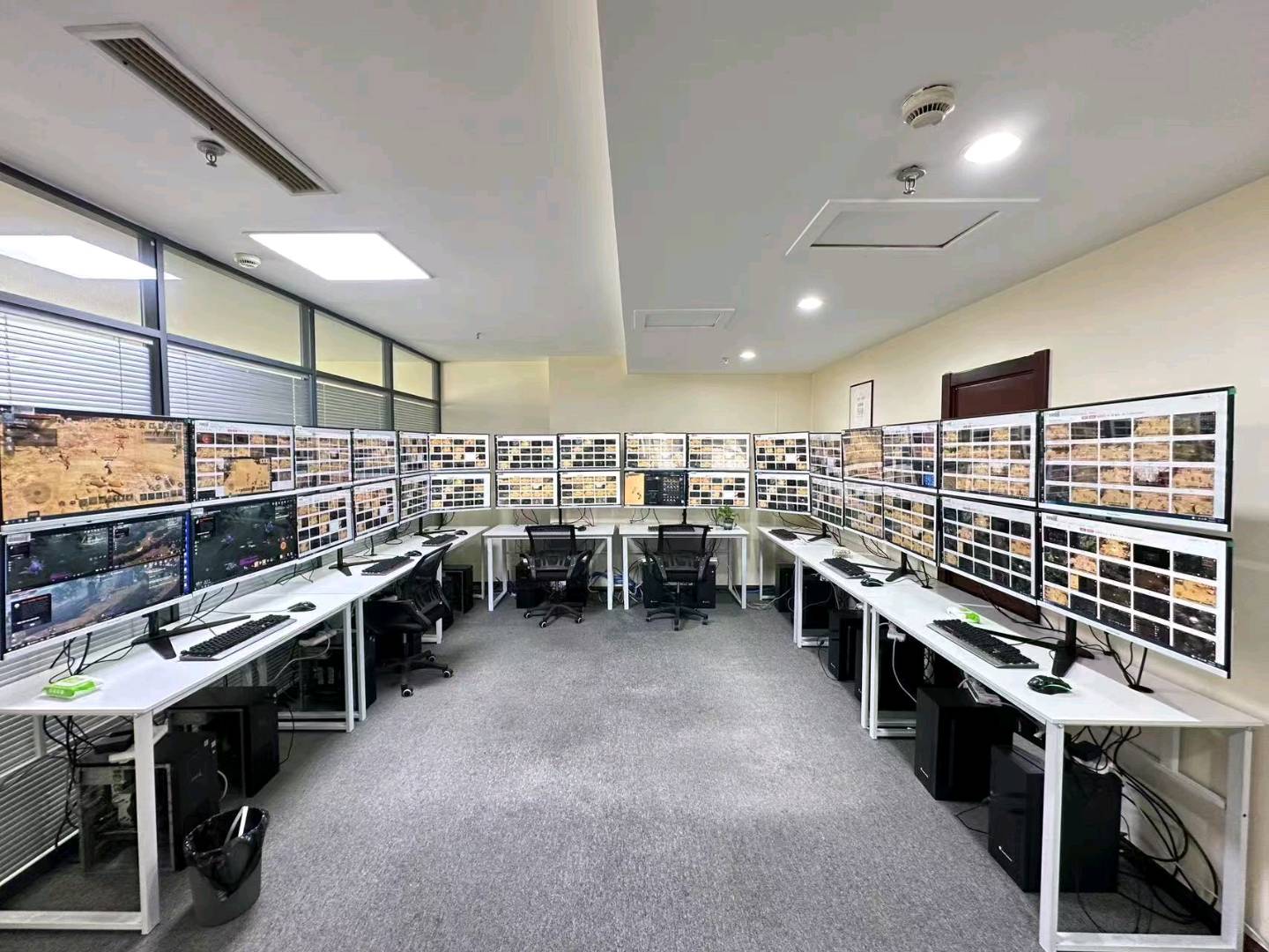 陈先生找合伙人500平线下游戏掘金工作室亲自带队,不收学费,分成模式日结。