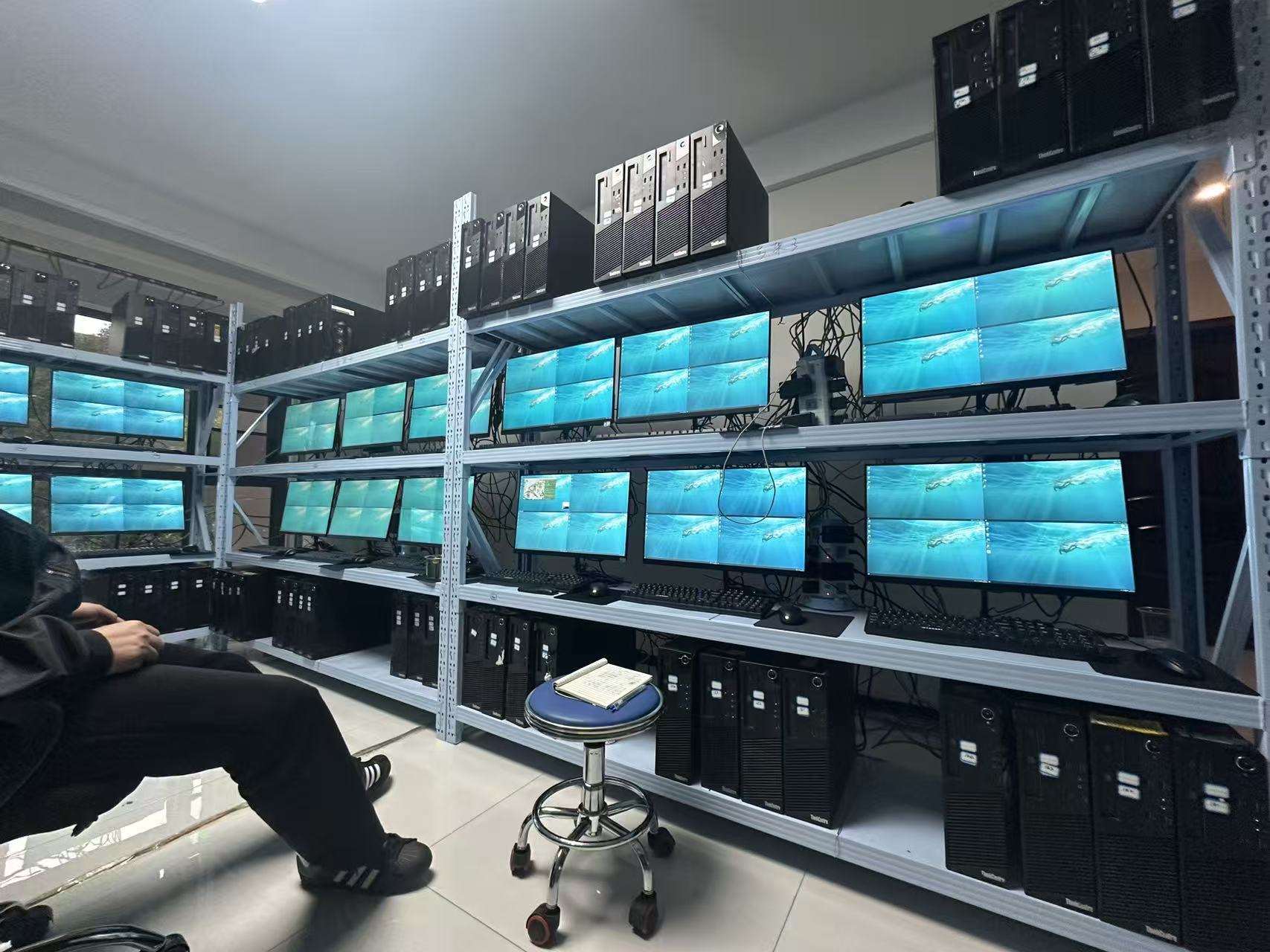 曾先生找合伙人梦幻西游搬砖，每台电脑日搬*，日结，可签协议，可复制裂变