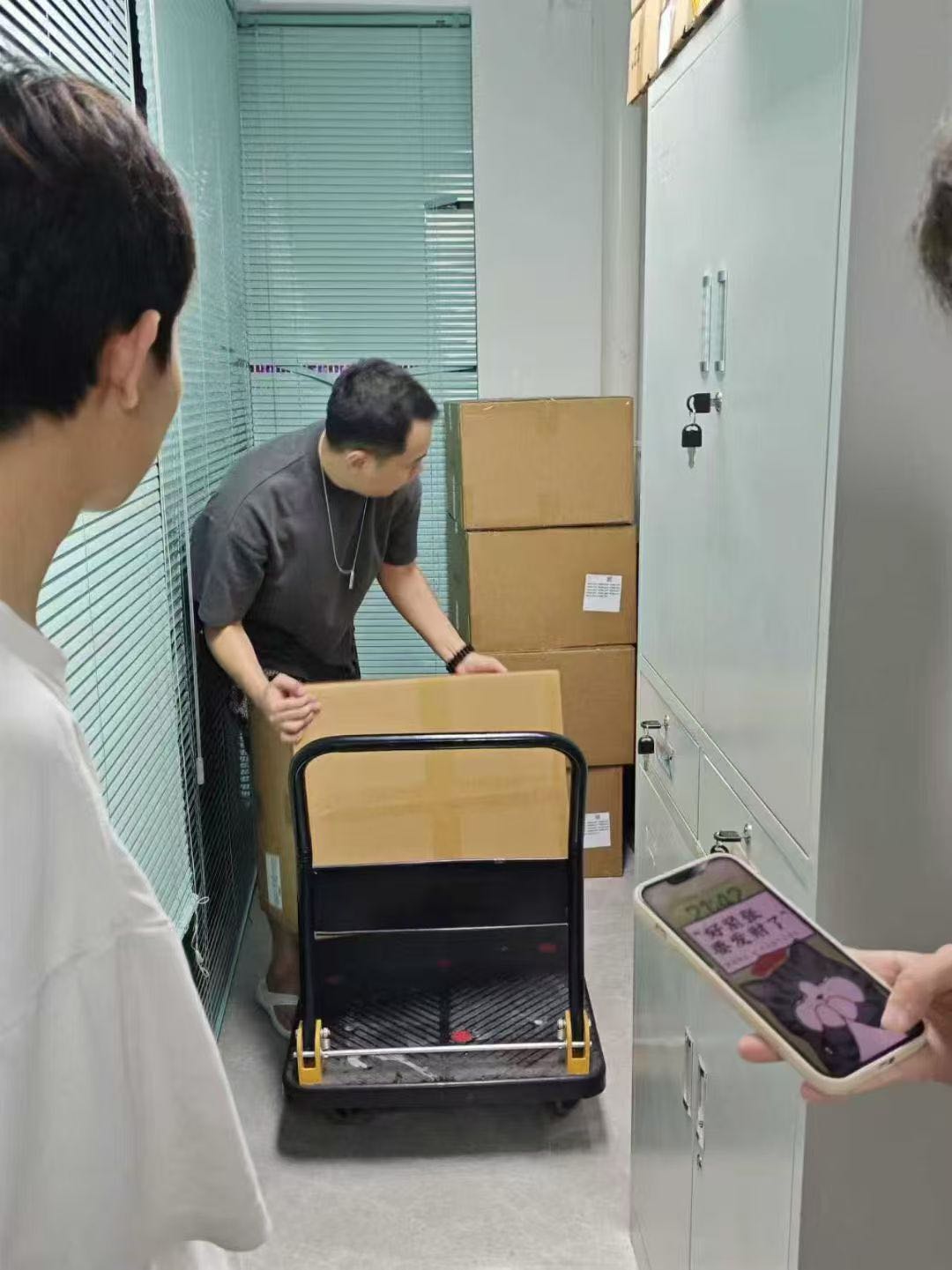 董奕希科讯鲸随身WiFi0押合伙项目