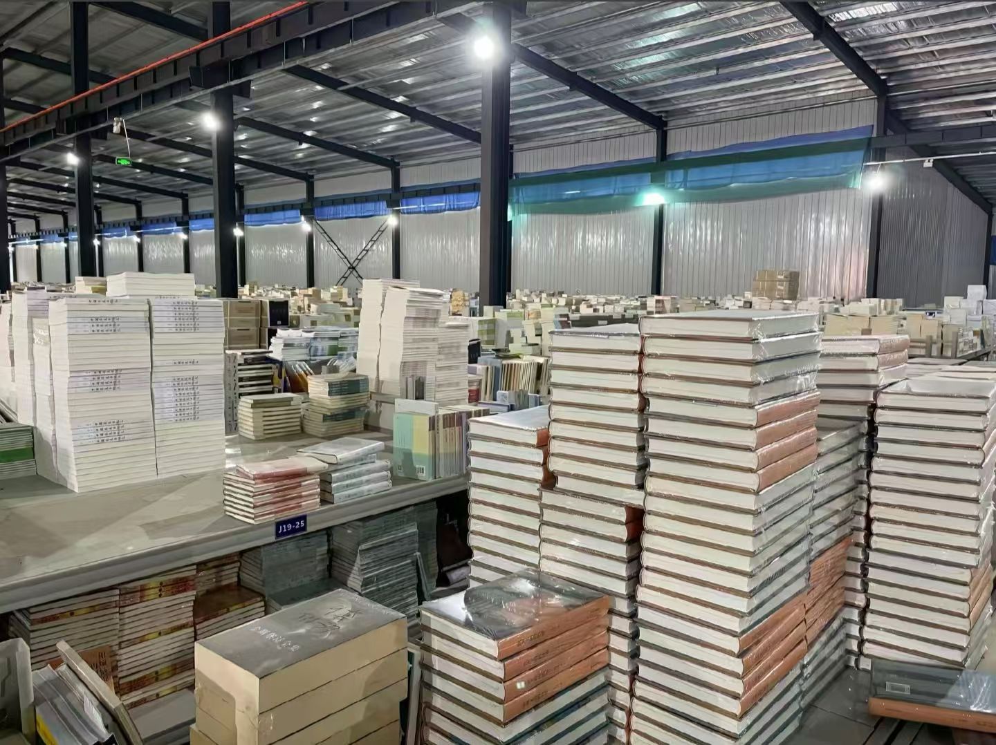 张先生找合伙人图书供应链招分销商，正版一件代发，全程陪跑，共赢合作模式