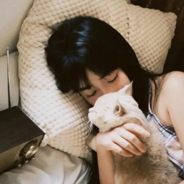 李女士