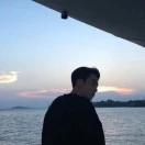 何先生