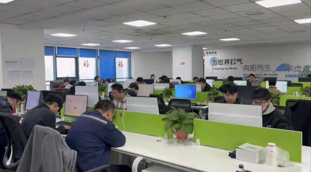 梁亚如找合伙人云物流搬砖 可以在家做 可做工作室