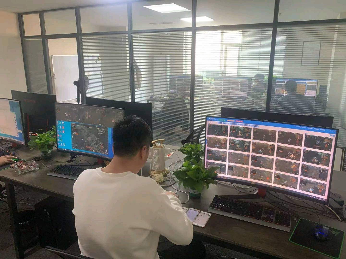 陈先生找合伙人官方打米，游戏搬砖，项目稳定，当日见收益，不掉收益，禁PK