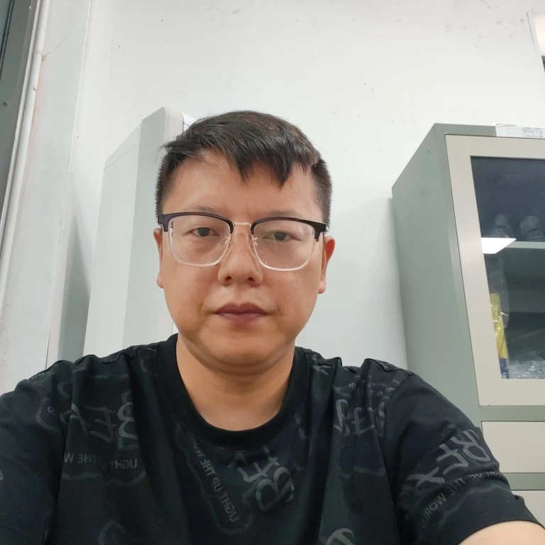 刘雄