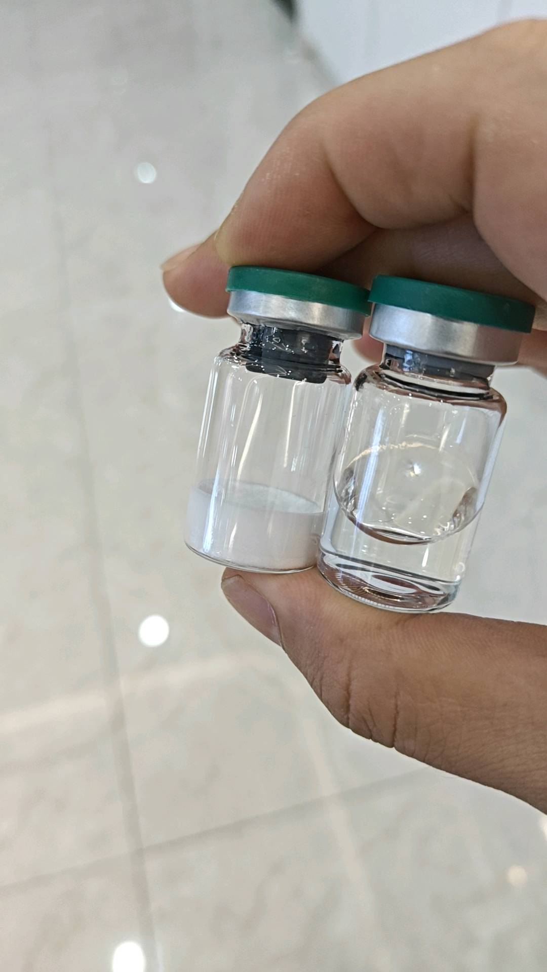 胡里笑水光，冻干粉，水乳膏霜