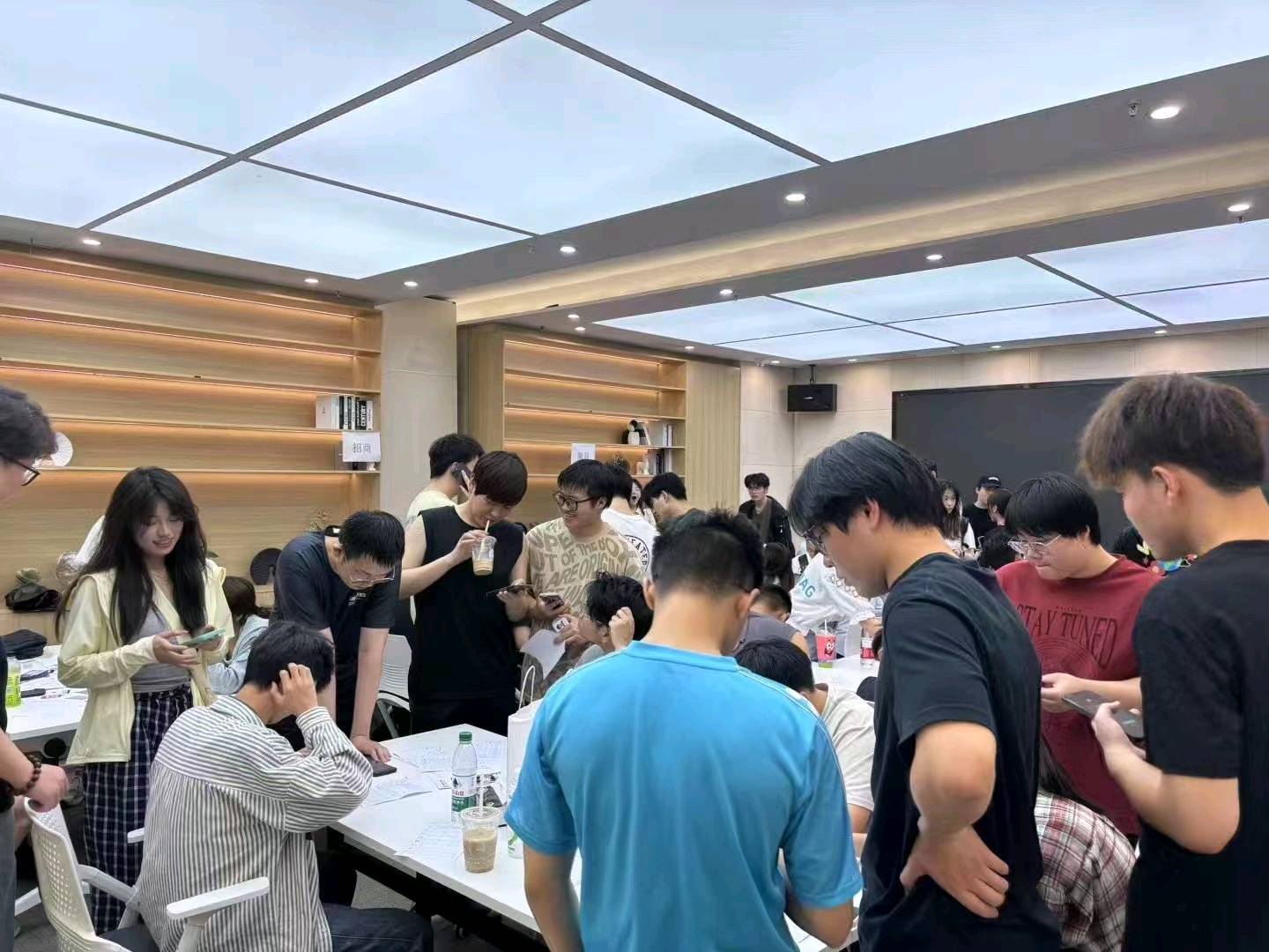 吴冠宇找合伙人官方APP拉新整合渠道，均价20-35独立后台结算*