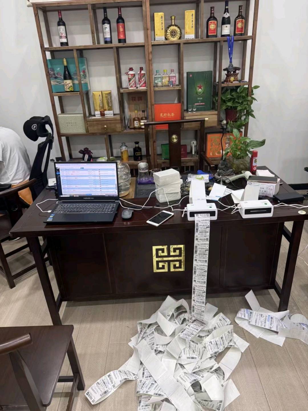 郭凯悦拼多多店铺合作共赢免费合作/利润你9我1/小白可做 /需成年