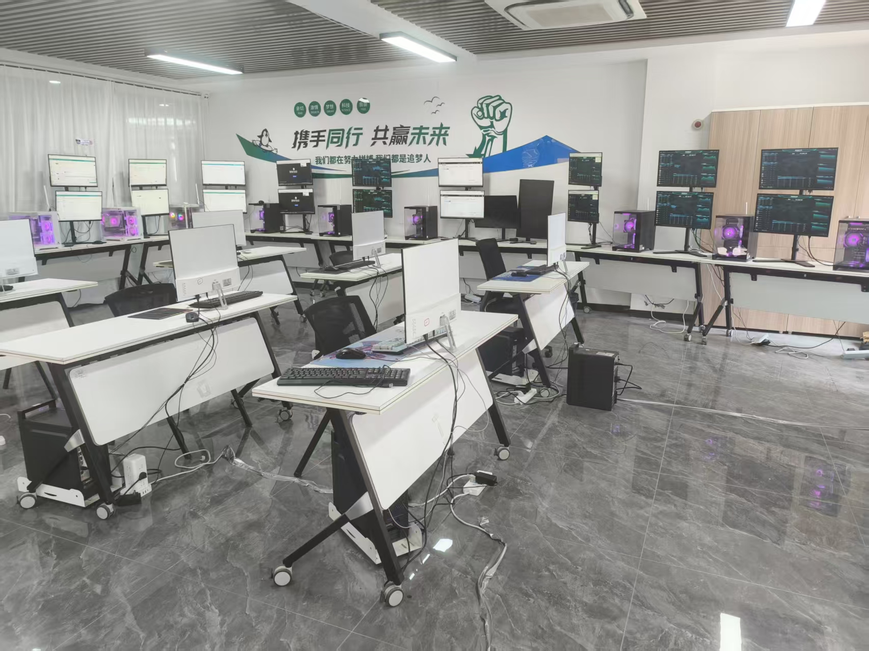 黄先生AI创投工作室，轻资产赋能实体商家，多重收益助力创业增收