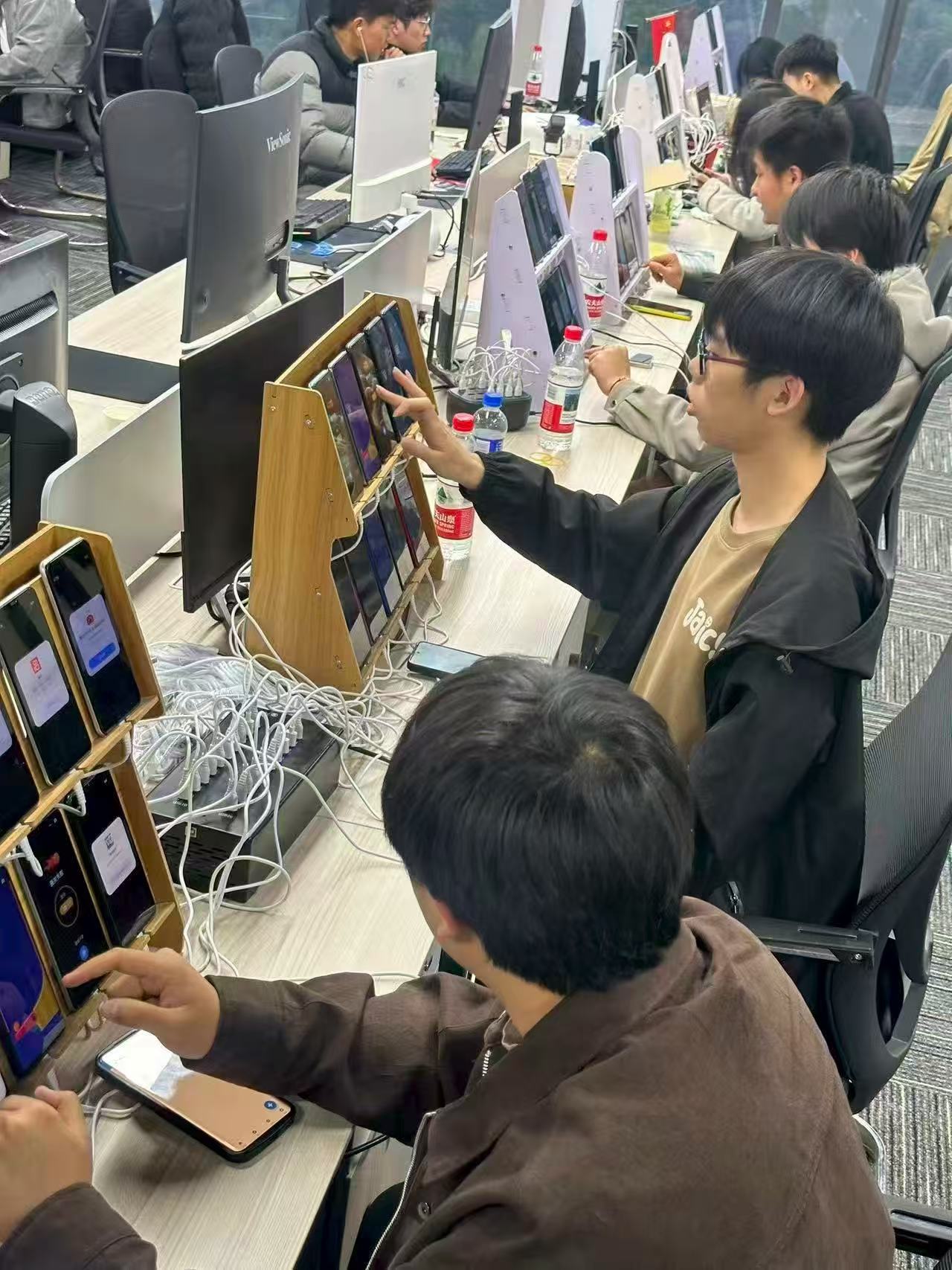 彭小龙其他供需Vivo手机看广告变现，单机兜底收益60-150。Vivo官方结算！