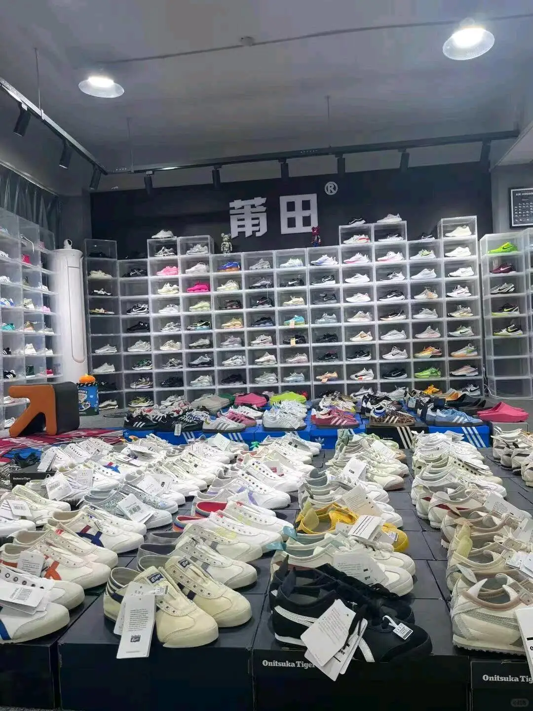 郑宇涛找合伙人莆田鞋服源头供应 零代理费合作 单件代发支持