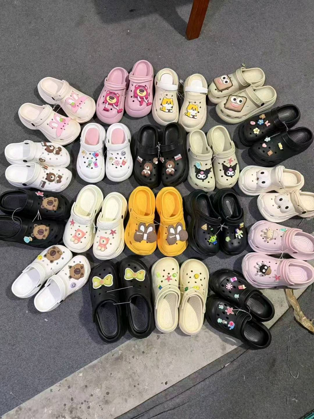 李先生一手品牌货源 洞洞鞋