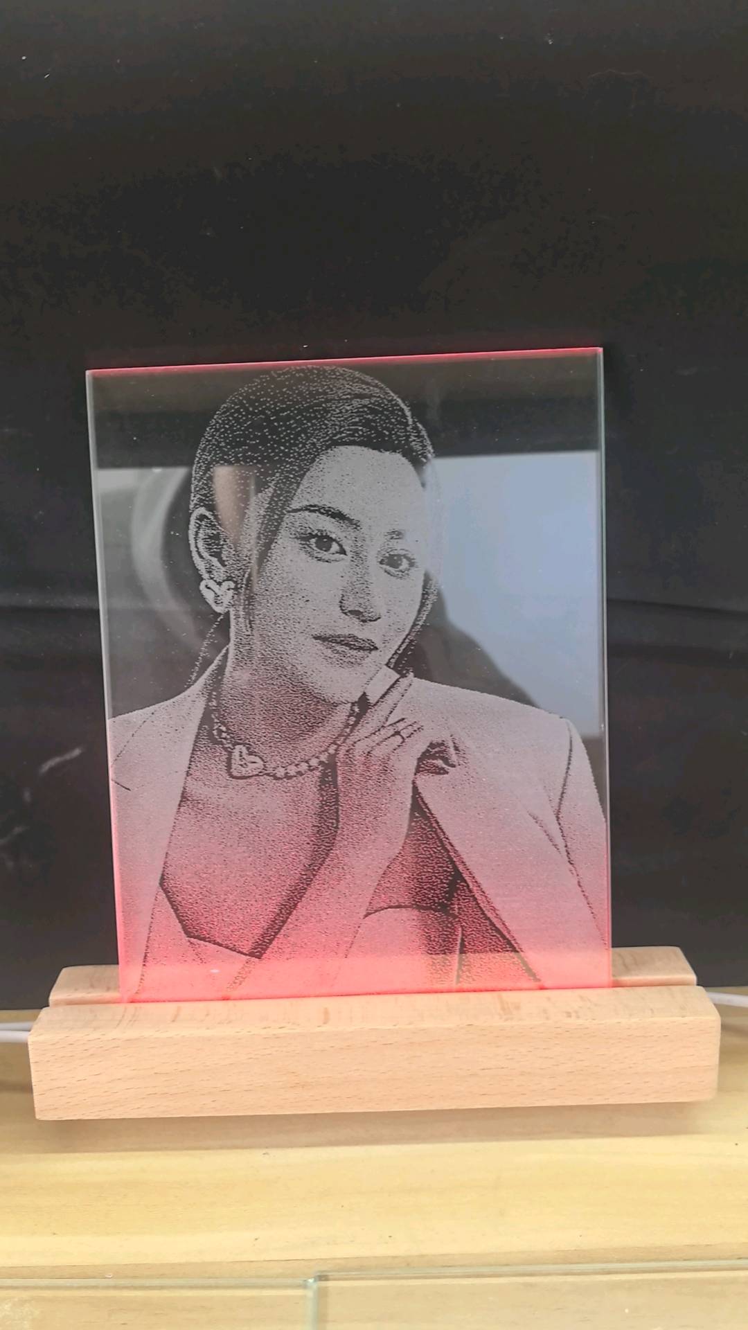 万德乾找合伙人玻璃画锤子画定制摆摊创业