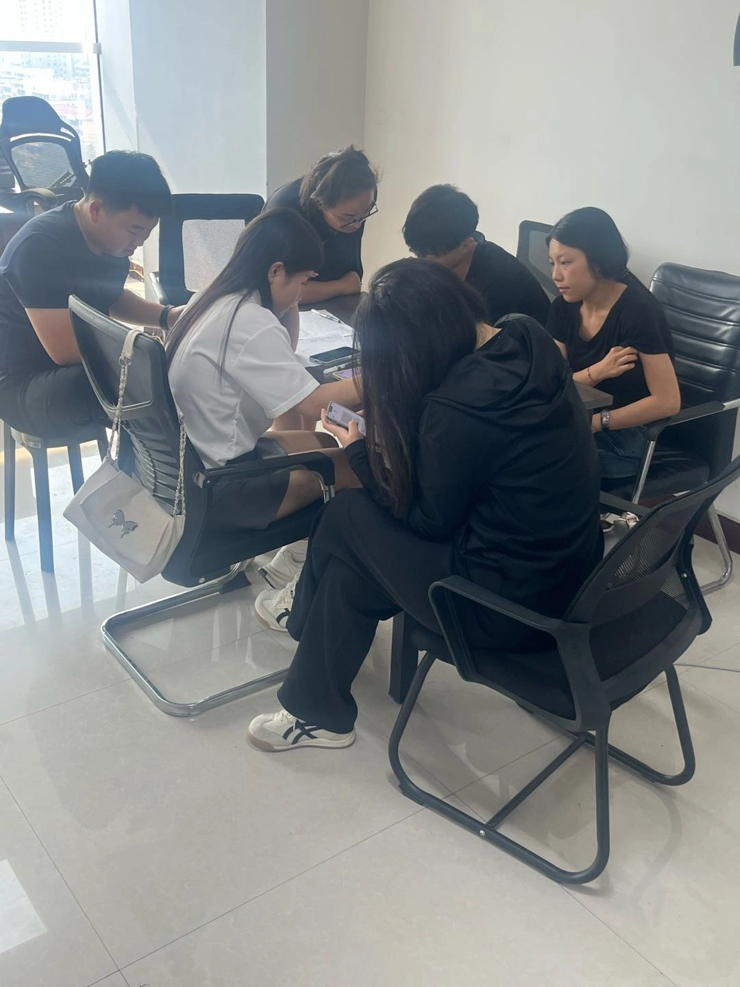 刘佳航找合伙人APP拉新工作室,不加盟 只收徒,对接全部一手渠道,佣金立返
