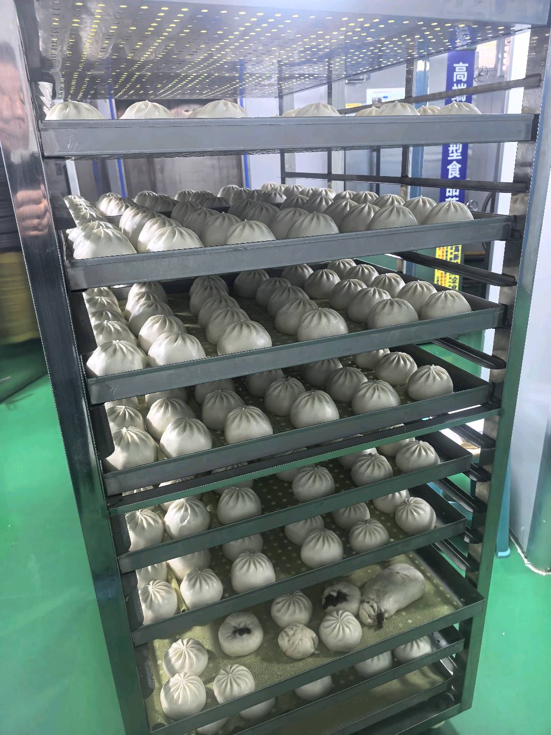 胡先生我司生产旱碱麦馒头豆包等系列产品，欢迎拿货赚钱
