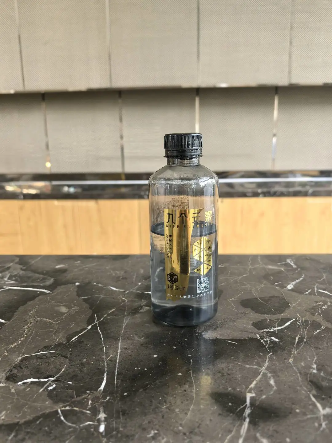 姚女士品牌货源九个元素冷泉水,完善商业机制 赚钱有思路