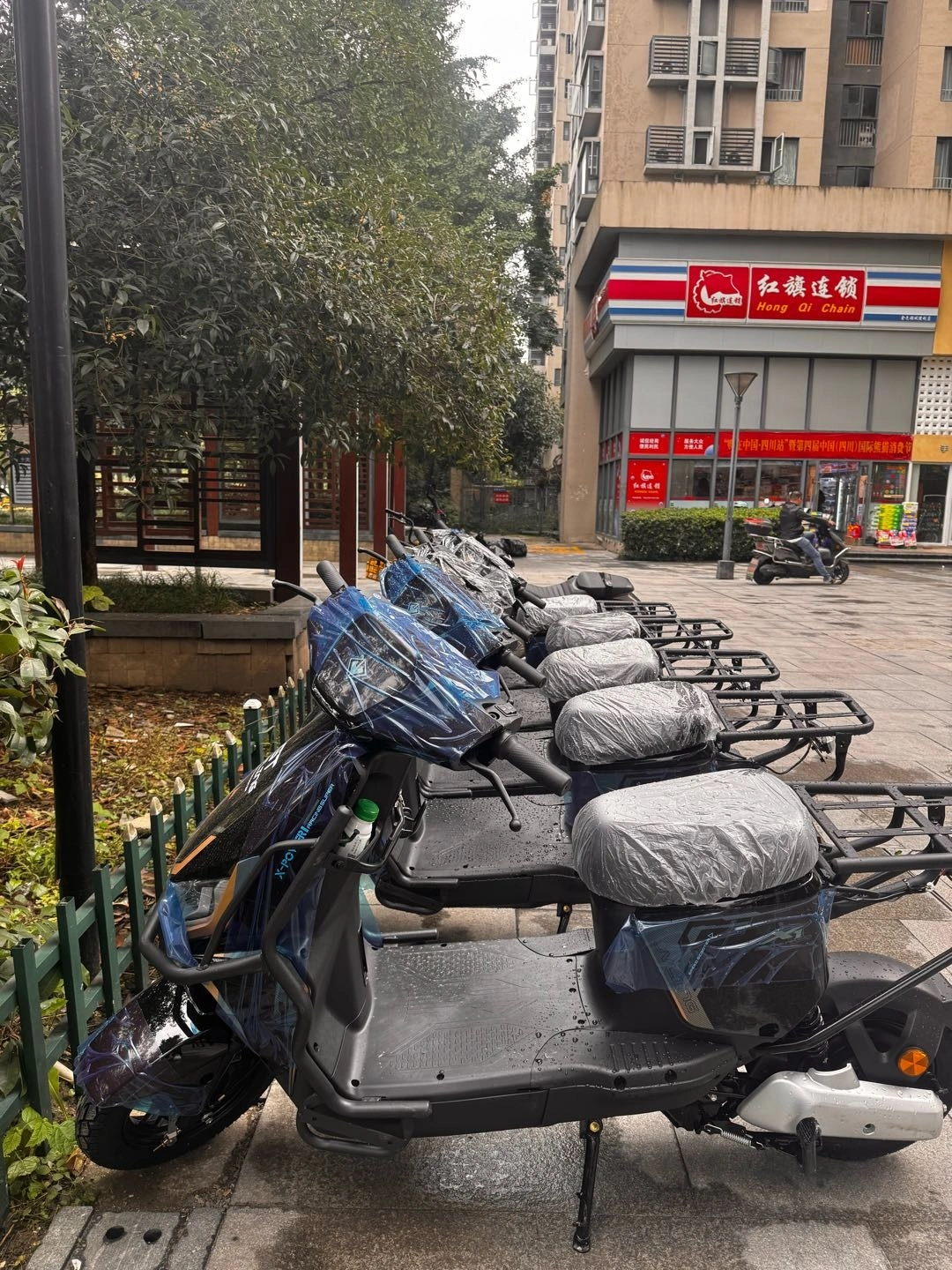 张女士找合伙人