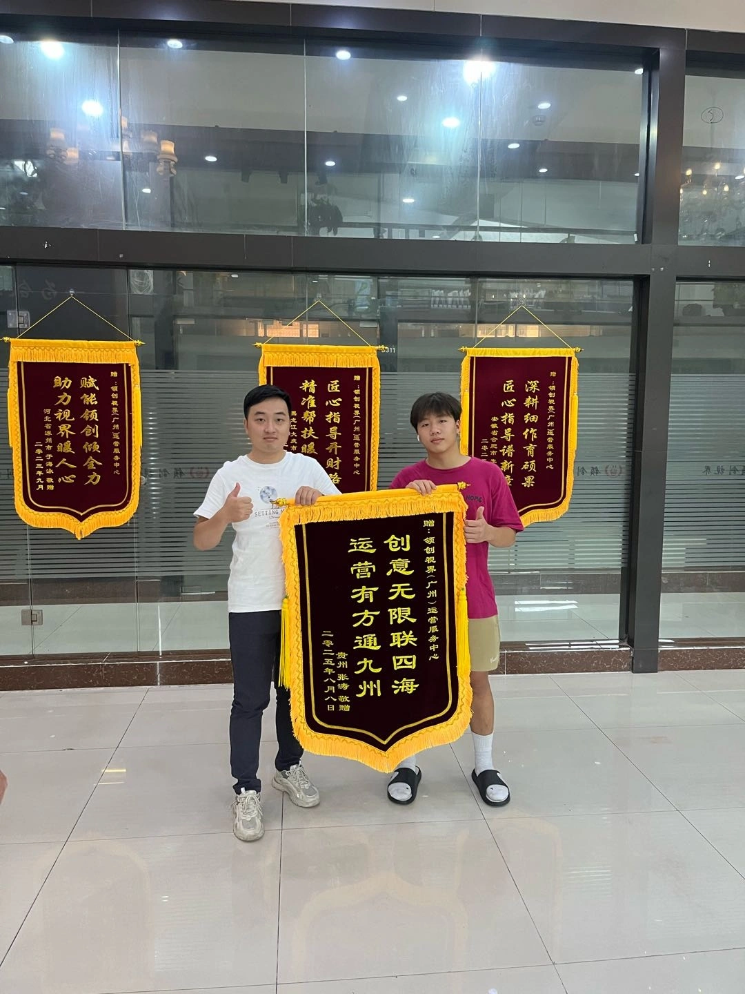 张开单机浏览广告4-5小时稳定收益60-210,独立后台,秒结算,官方合同