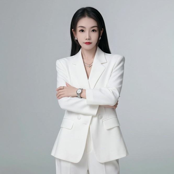 段女士