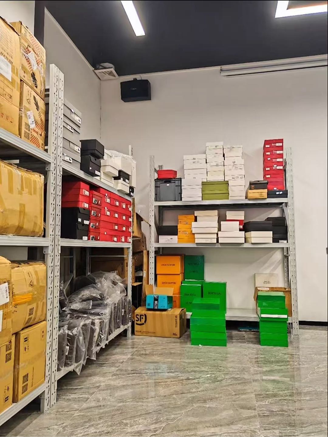 柳女士其他供需得物搬砖新模式!一单利润500/800+*免费带! 操作简单易上手