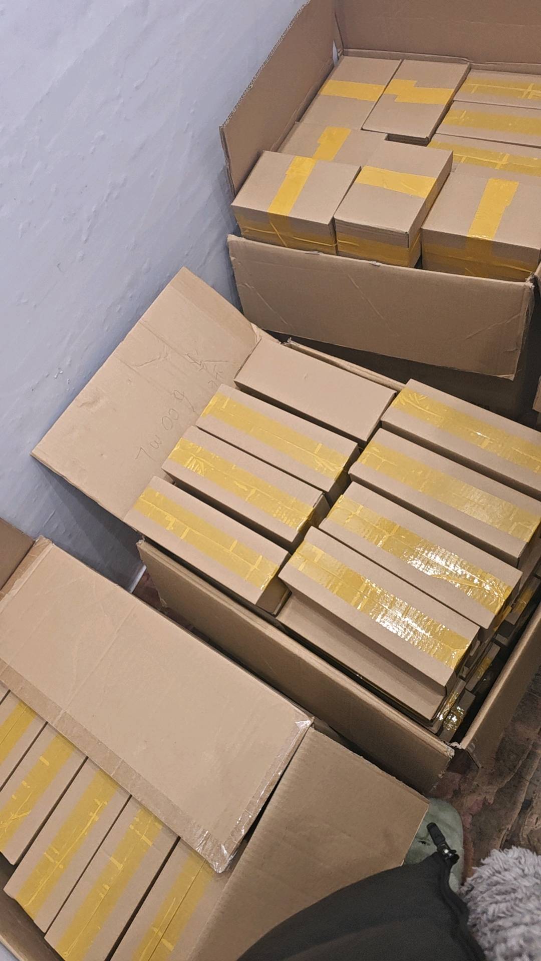 陈先生乙方信息义乌电商小团队，已落地，并已实现盈利，寻伯乐放大。