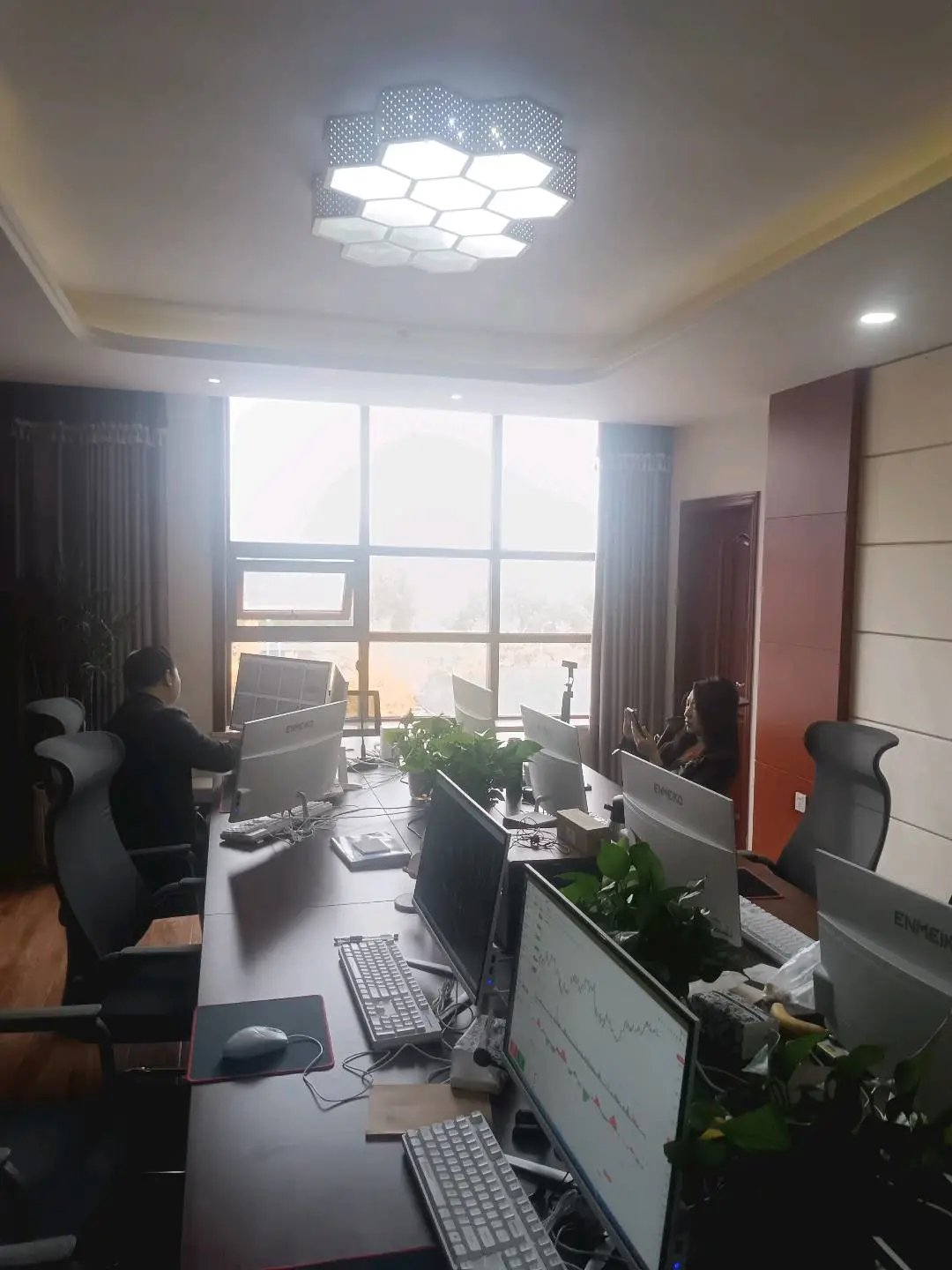 袁先生找合伙人亚马逊,沃尔玛,TikTok跨境电商免费带,专做海外店群