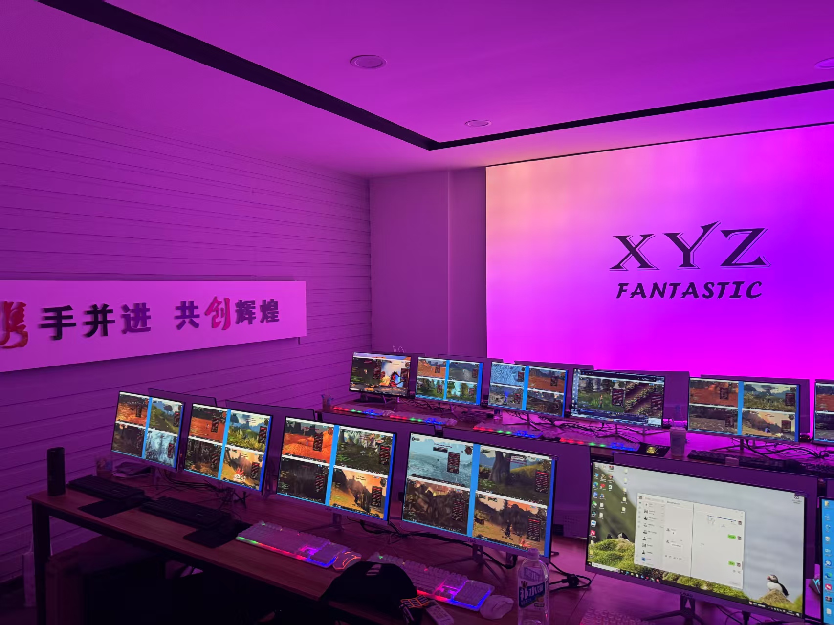 丁怡中退役后在做游戏合作分成，纯落地项目。不收取任何费用、利润55分成，可实地考察。