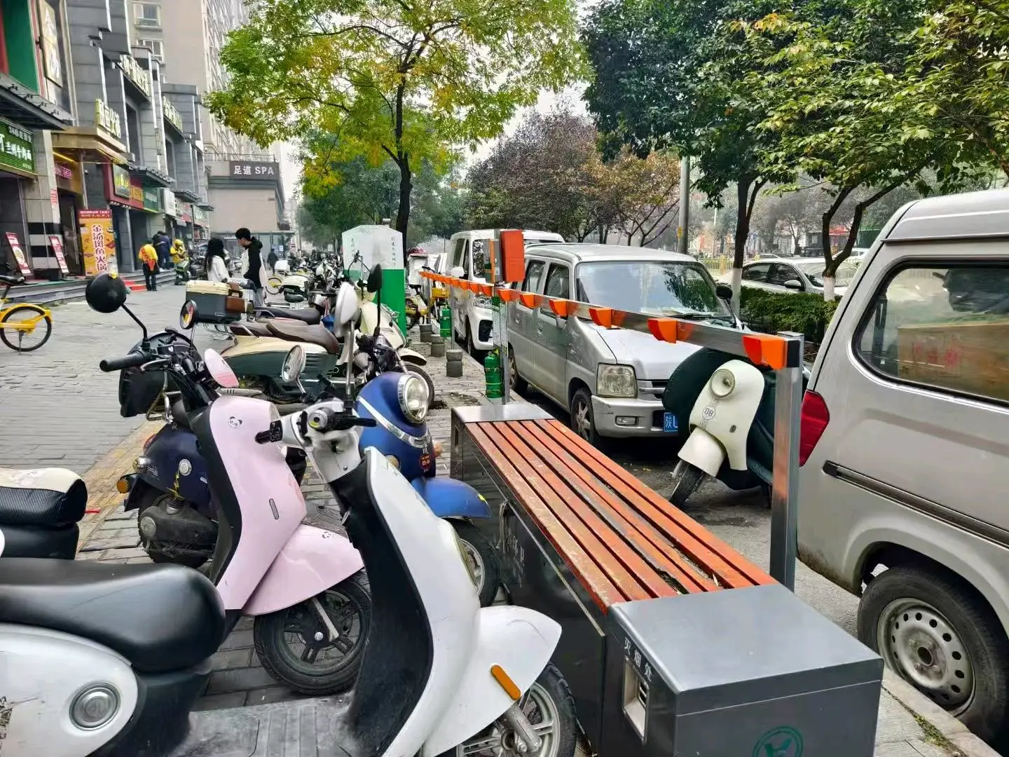 尹先生充电桩免费送,后台干净绝无暗扣